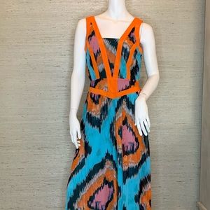 Printed maxi dress.NEW. NEVER WORN